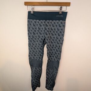 Oiselle Seamless Lightning Bolt Leggings, Sz M